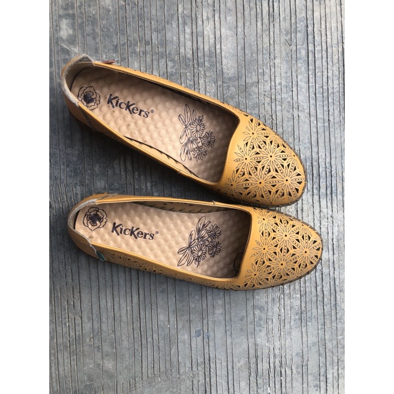 preloved sepatu kickers 1000% original counter