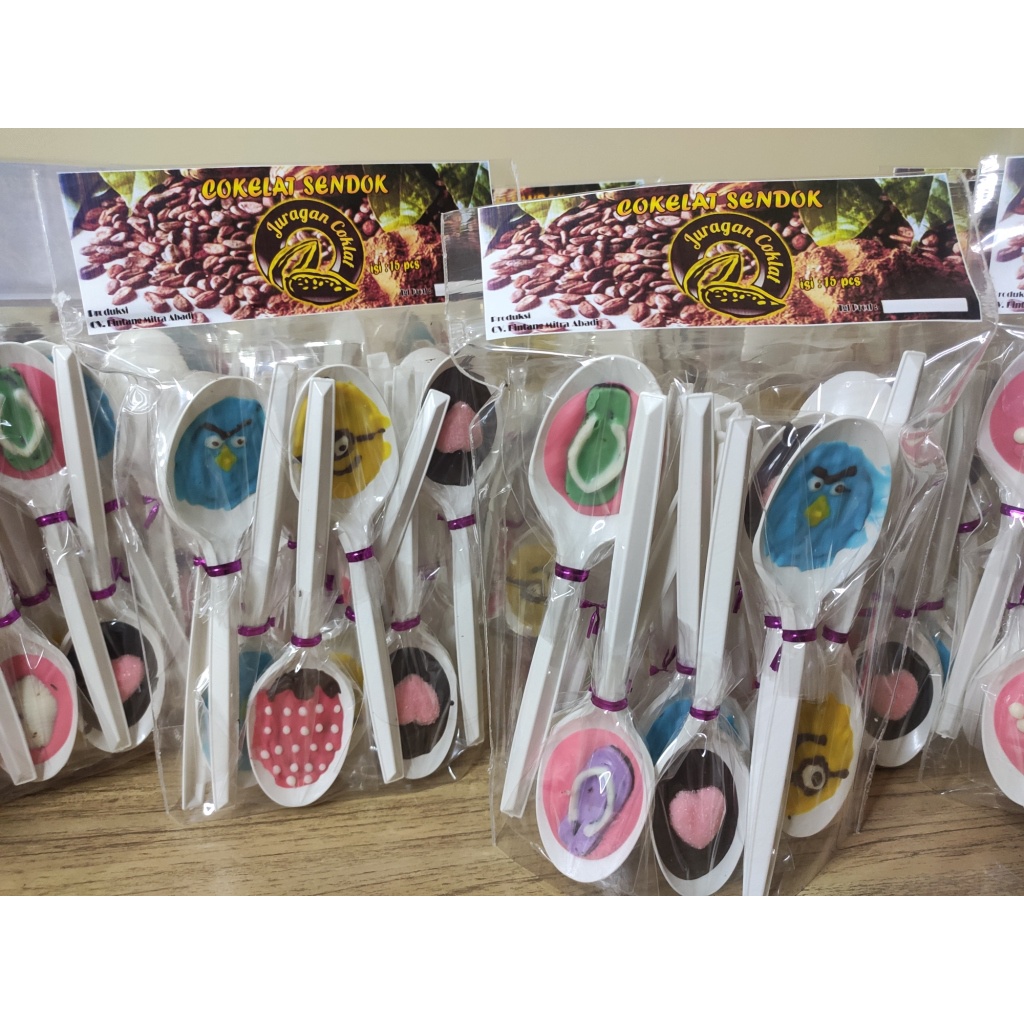 

Coklat Sendok Karakter Lucu