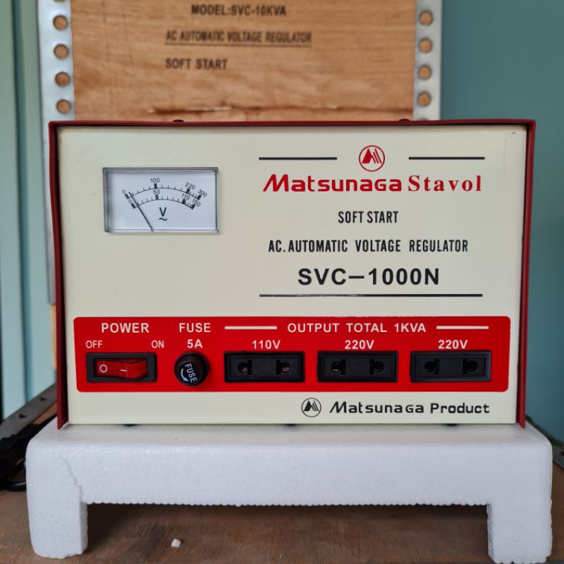 Stabilizer MATSUNAGA 1000Watt Model SVC-1000N