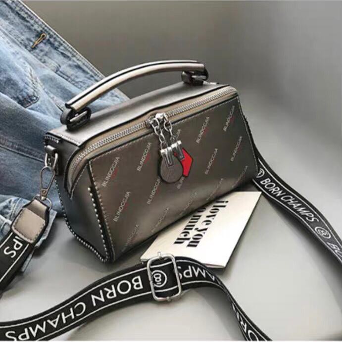 PT1211 PROMO TAS FASHION WANITA IMPORT BATAM  MARTHA MEGUMI FASHION KOREA EL 211 BQ2264