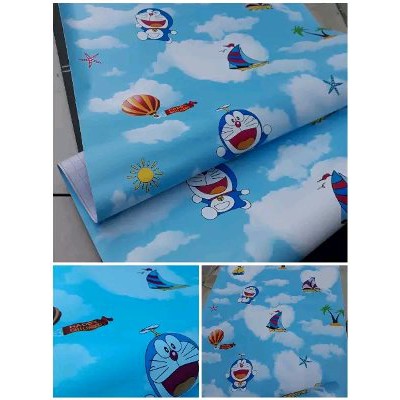 Wallpaper sticker dinding Doraemon awan