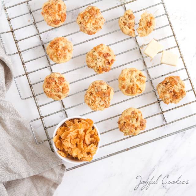 

Crunchy sweet cheese cookies