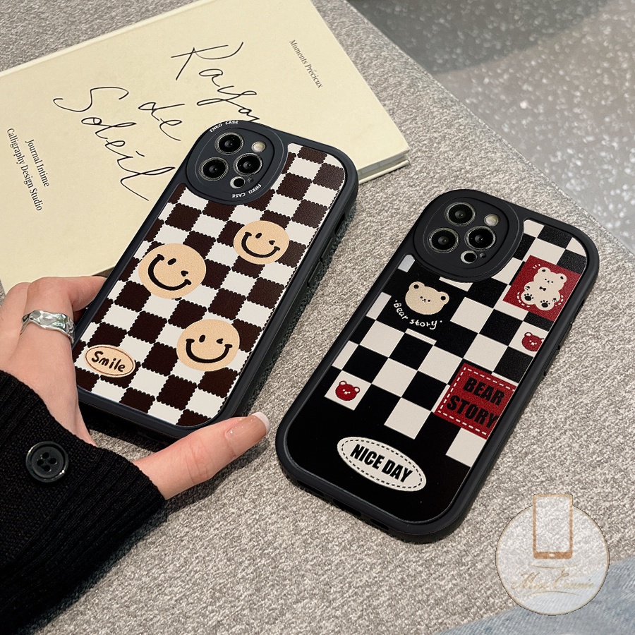 IPHONE Casing Ponsel Hitam Motif Kotak-Kotak Mewah Kompatibel Untuk Iphone7 8plus 6 6s Plus 11 13 12 14 Pro MAX XR X XS MAX SE 2020motif Kartun Beruang Lucu Smiley Case Anti Jatuh Soft Cover