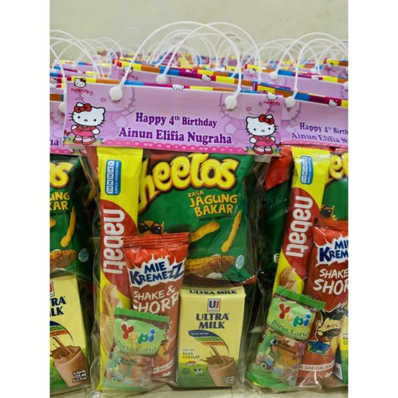 

SNACK ULANG TAHUN/BINGKISAN ULANG TAHUN ANAK/PARCEL ULANG TAHUN