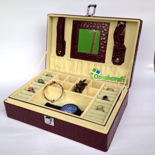 Box Aksesoris / Kotak Perhiasan Koper Motif Croco Maroon Dalam Crem