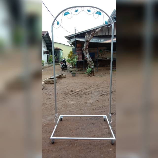 Tiang ayunan baby bunga bawah beroda