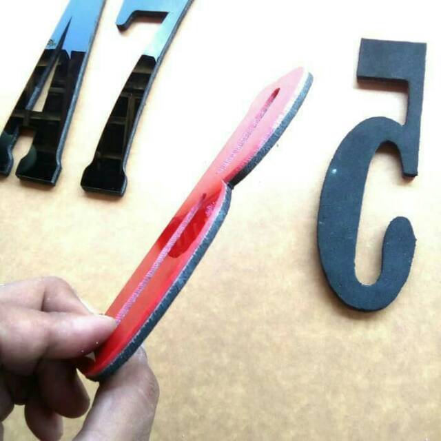 

Huruf timbul akrilik 20cm