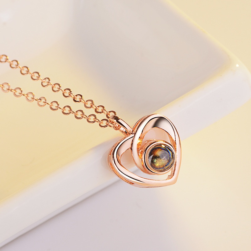 [Ready Stock]Fashion Love Silver Plated Jeweled Pendant Simple Necklace