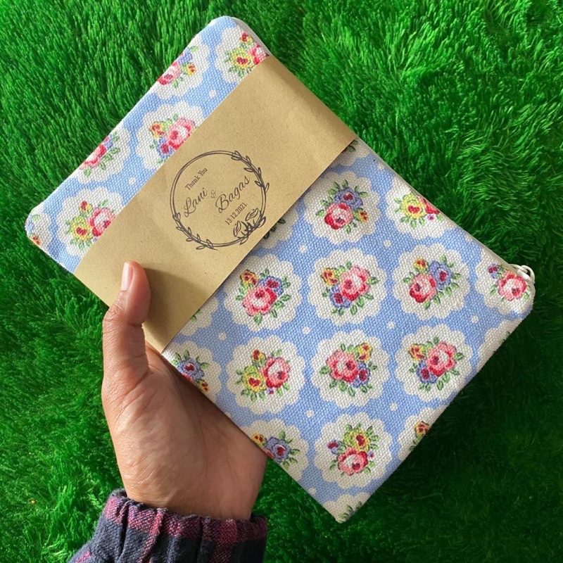 ViebeeSHOP ~ WEDDING SOUVENIR PONOROGO Pouch Serba Guna Dompet Kanvas ukuran 20X15 MUAT BANYAK