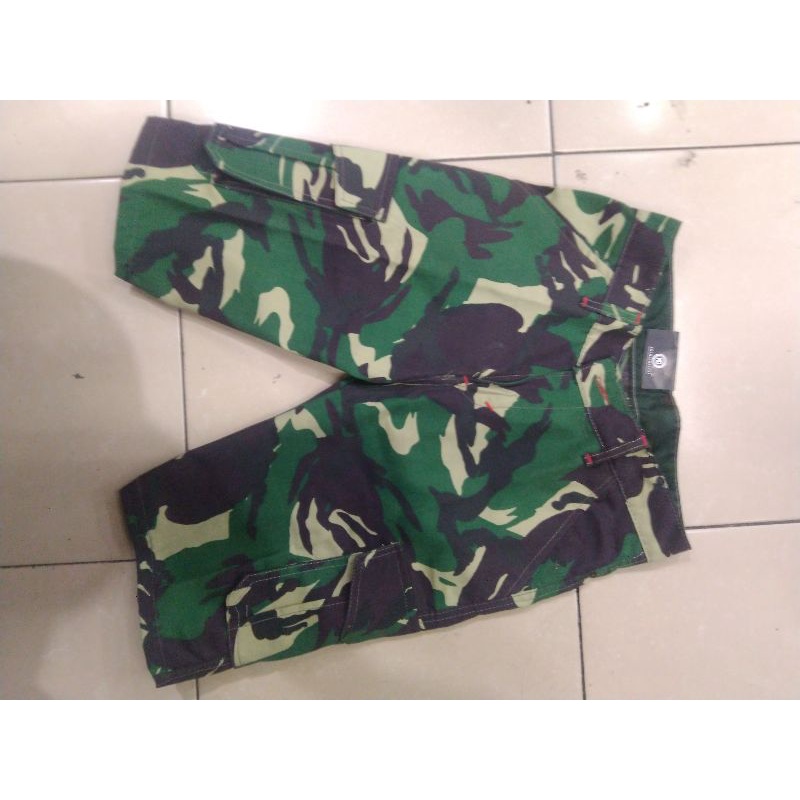 CELANA CARGO PENDEK LORENG