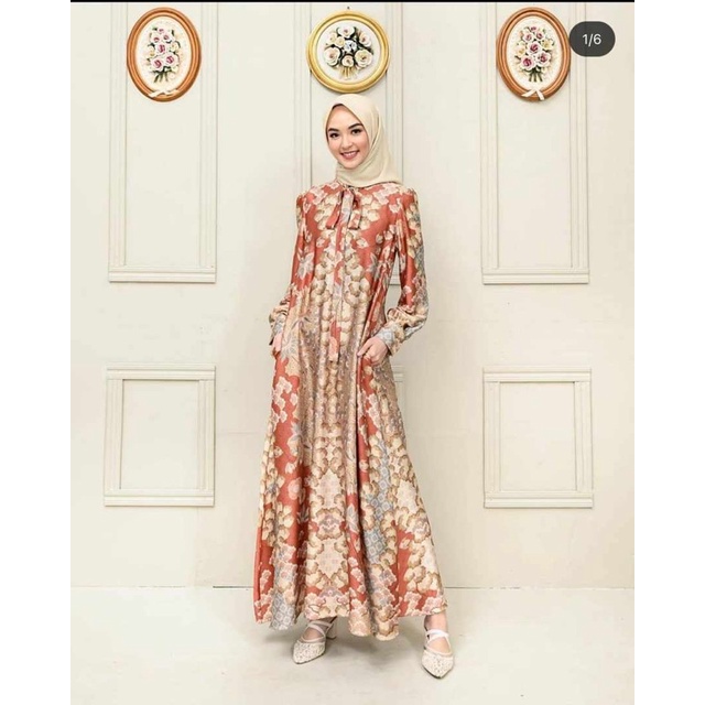 ava dress treasure M wearing klamby