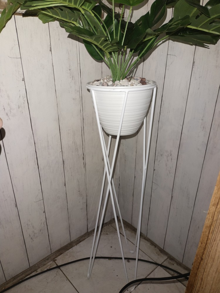 Standing Pot Besi 70cm Diameter 18cm / Rak Bunga Besi / Standing Planter