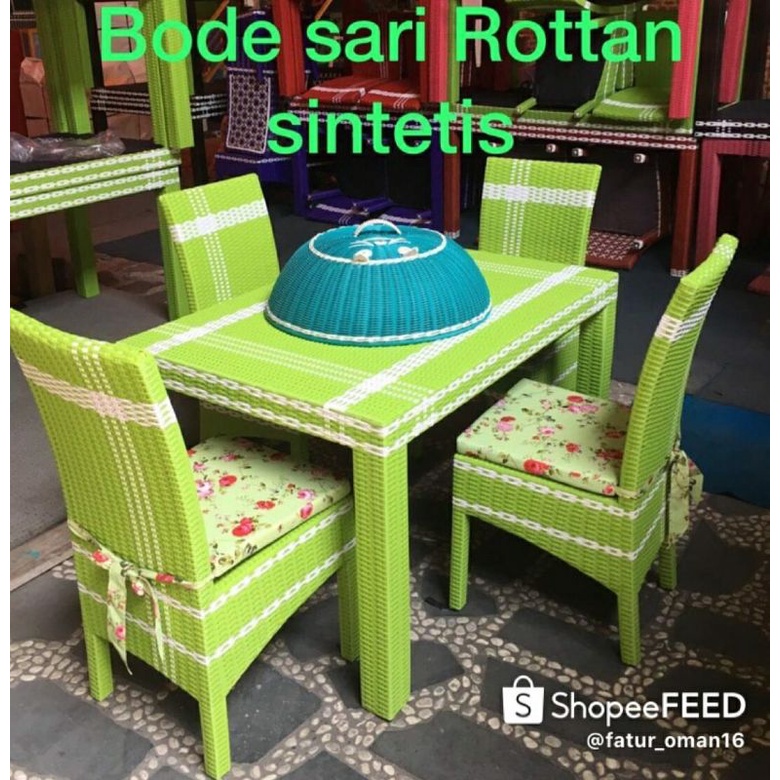 Kursi Meja Makan Rotan Sintetis