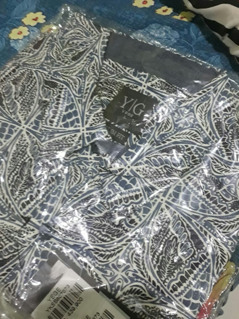 Yege Kemeja Batik Pria 7074 Lengan Pendek