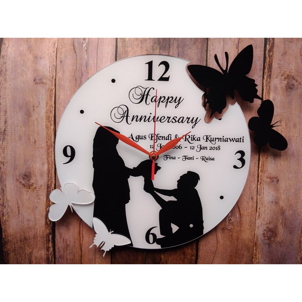 

Kado Anniversary Keren Tema Kupu