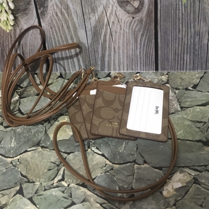 

Bergaransi Lanyard Coach New York Signature Id Card Holder Trendi