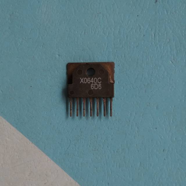 IC X0640C kaki 7pin