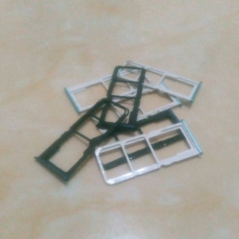 Simtray SimLock Slot Sim Tempat Kartu Realme 7i / Realme C17 Original