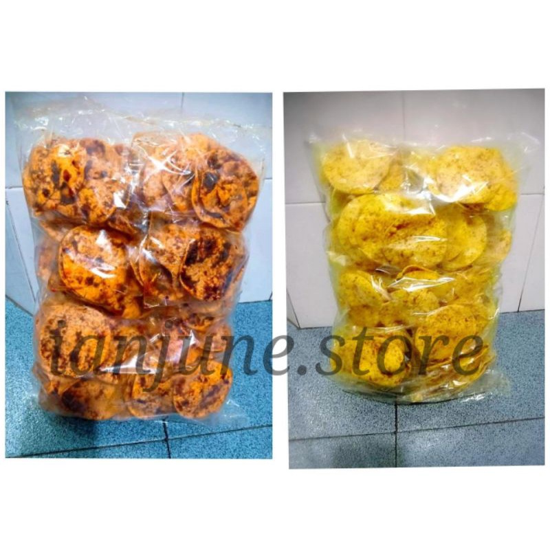 

Kerupuk Opak Ubi dan Keladi Selatpanjang isi 20 Bungkus / Kripik Bulat Pedas Merah keripik