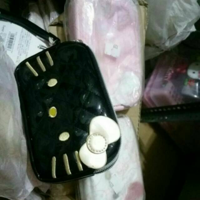 Dompet HP hello kitty