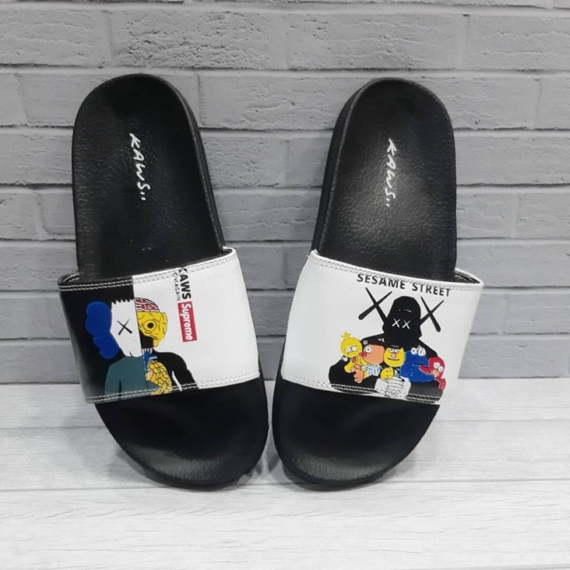 [BISA COD] Sendal Slip On KAWS Pria &amp; Wanita