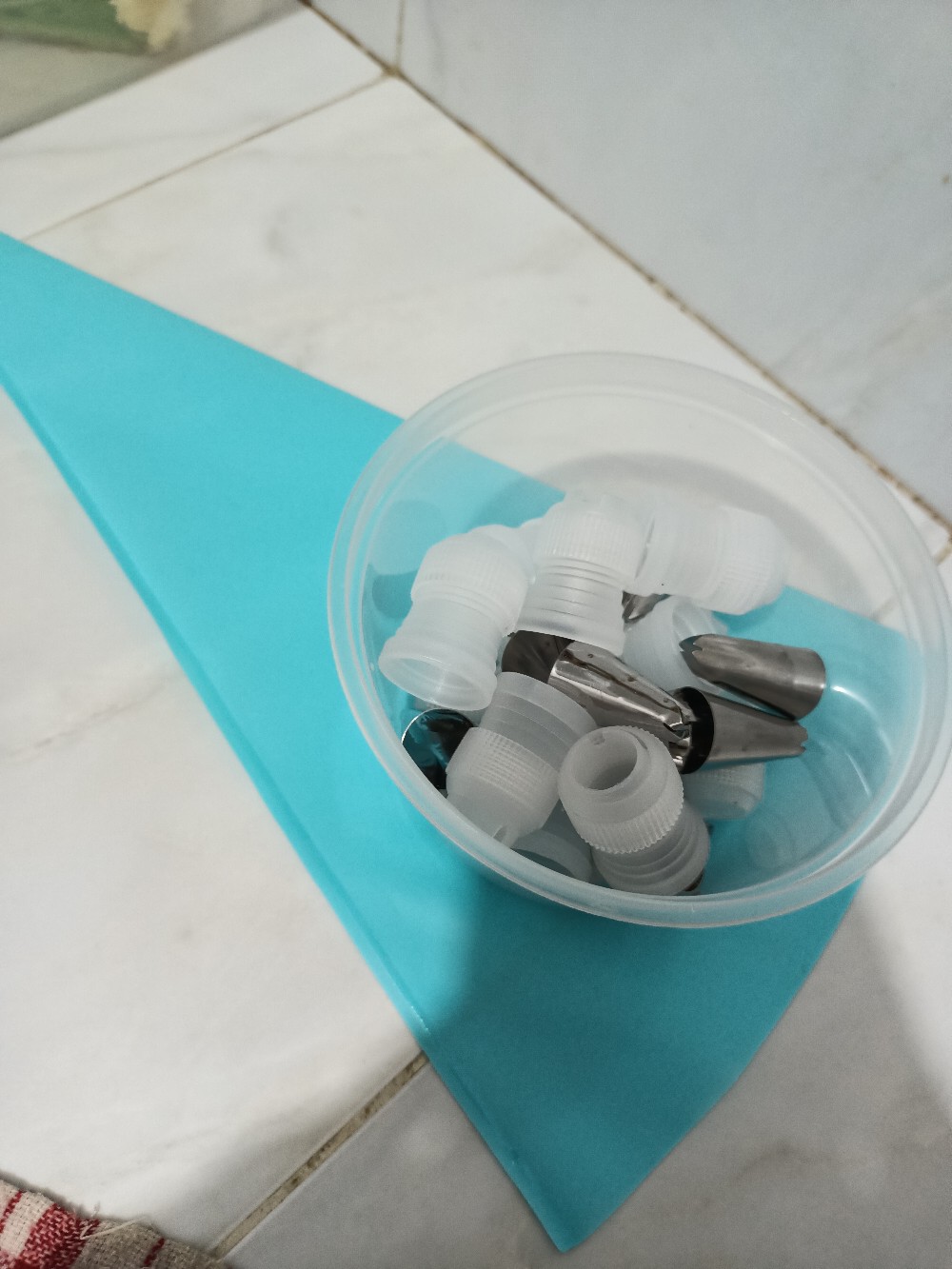 [ready Stock] 10pcs Coupler Adaptor Icing Bag Piping Nozzle Bag Cake Flower Pastry Decor Tool