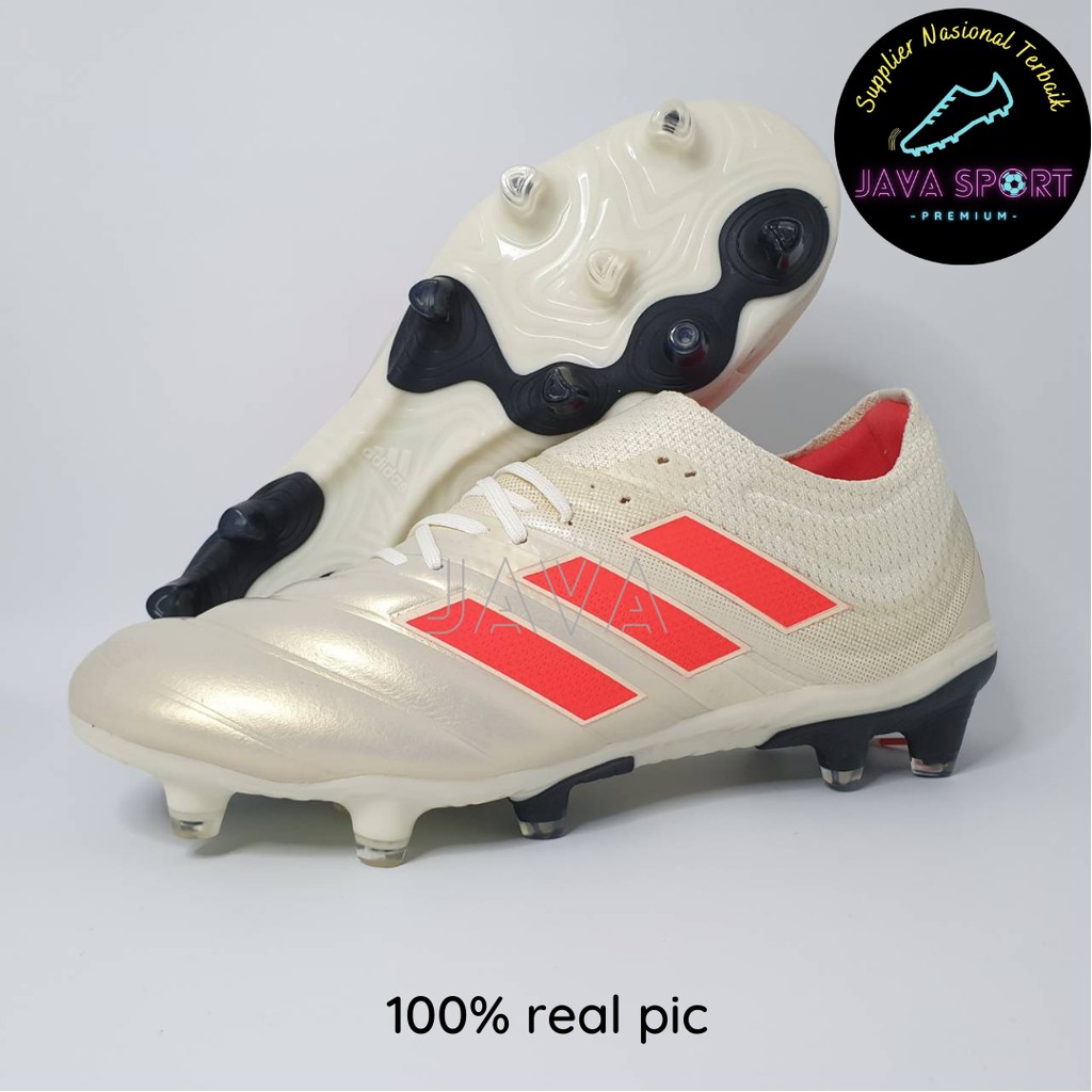 SEPATU BOLA ADIDAS COPA 20.1 CHAMPAGNE FG