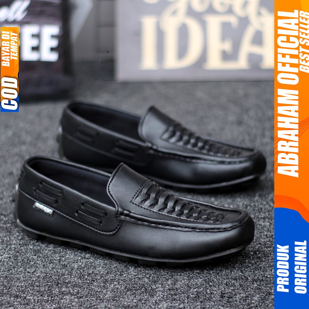 Sepatu Slip On Casual Anti Slip Kerja Santai Hitam Pria Abraham Morits