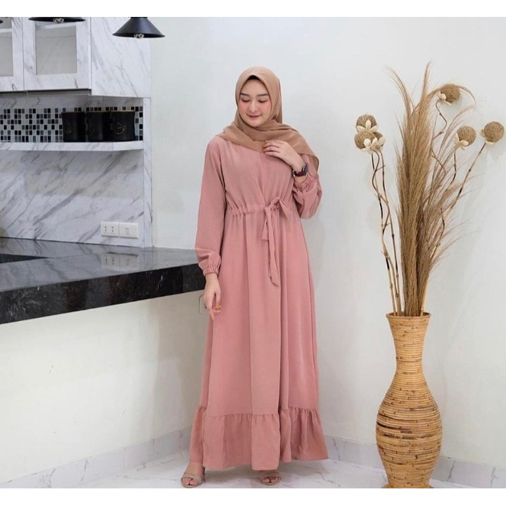 Baju Gamis Hitam Polos Wolfis Serut Remaja Wanita Rempel Resleting Depan Terbaru