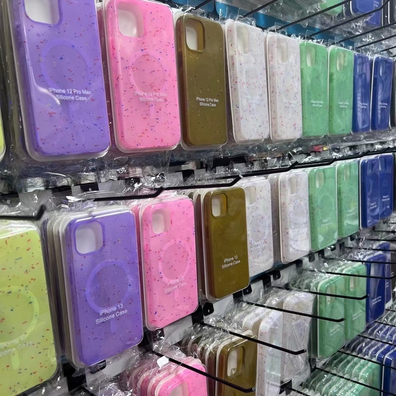 Case Silikon Magnetik Motif Animasi Warna-Warni Untuk IPhone 12 13 Pro Max