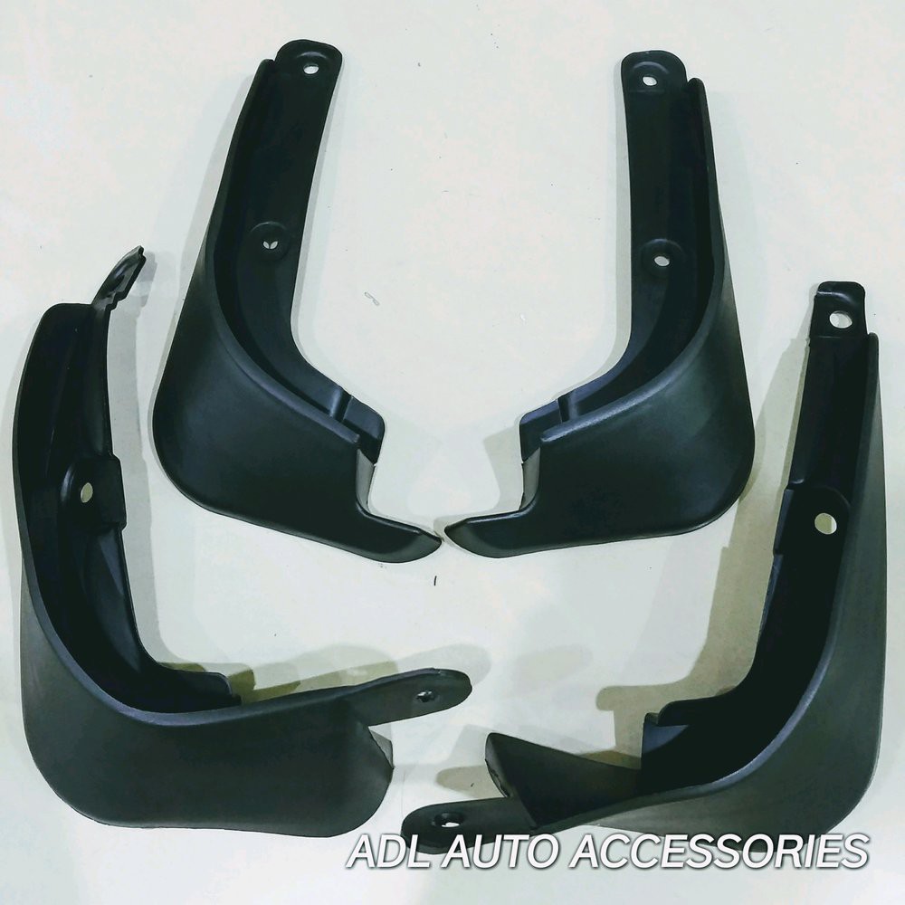 mudguard penahan lumpur karpet roda lumpur toyota agya / daihatsu ayla / wigo plastik HITAM