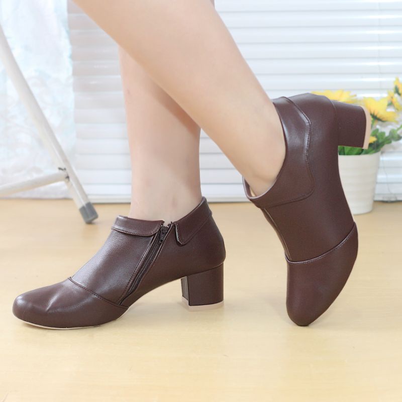 sepatu boots wanita Baj 02