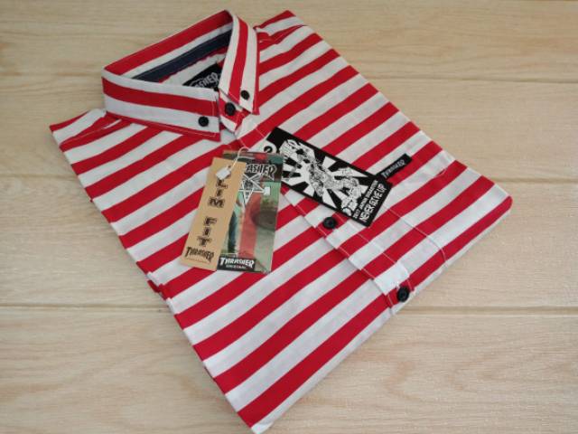 Kemeja Motif