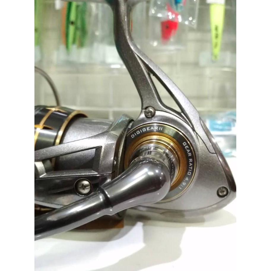 Reel Spinning Daiwa Legalis 4000