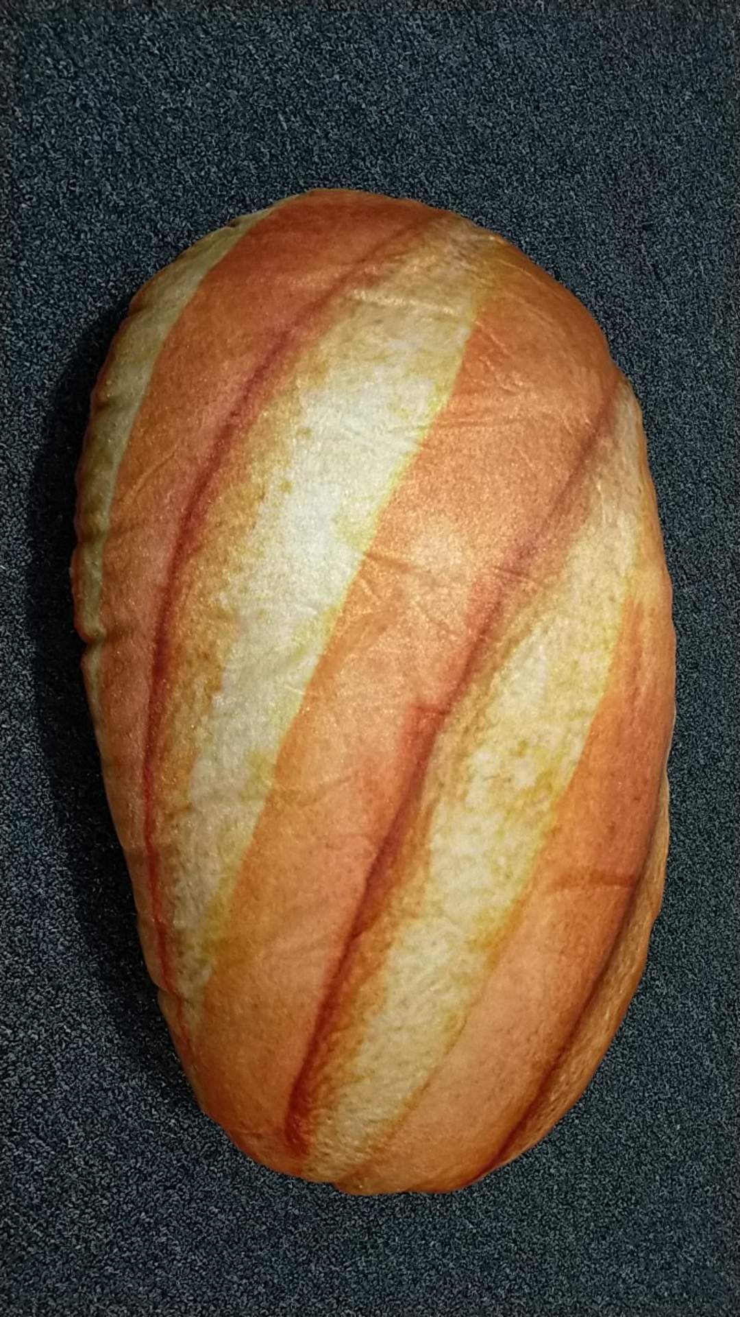 Bantal Bentuk Roti 60x40 Cm