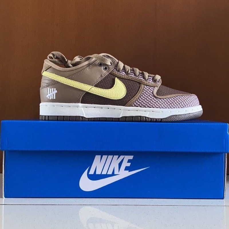 Nike Dunk Low SP Undefeated Canteen Dunk vs. AF1 Pack