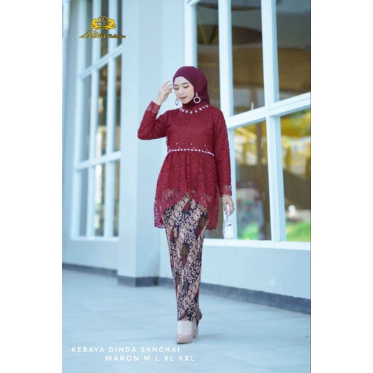 Kebaya Dinda Sanghay / Kebaya Modern Wisuda / Kebaya Lamaran / Kebaya Brukat Payet Modern / Kebaya Tunik / Kebaya Wisuda / Kebaya Tunangan