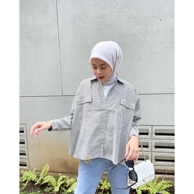 KENYA OVERSIZED SHIRT / KEMEJA WANITA-BLACK