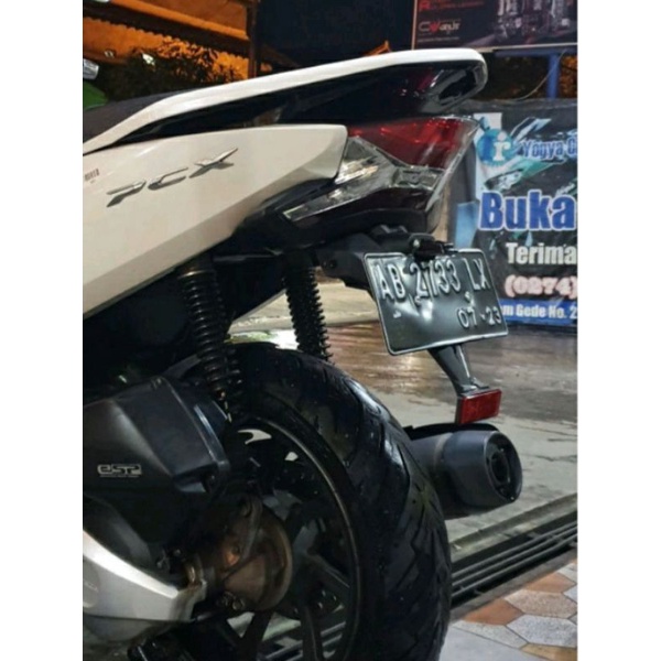 Fender custom PCX 150 Spakbor belakang custom PCX 150