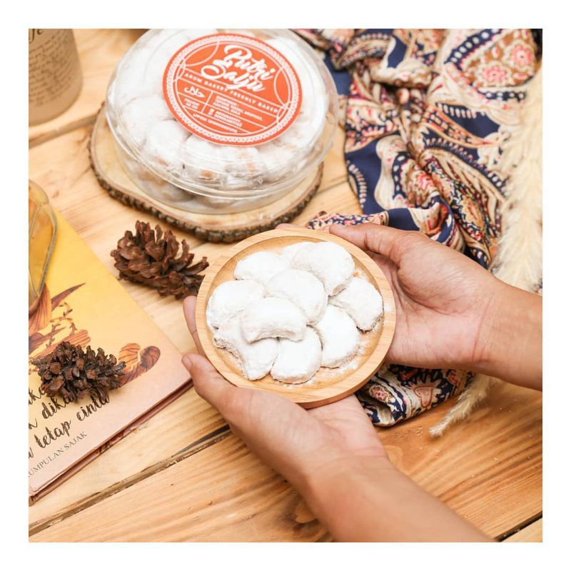 

PUTRI SALJU ARUM BAKERY