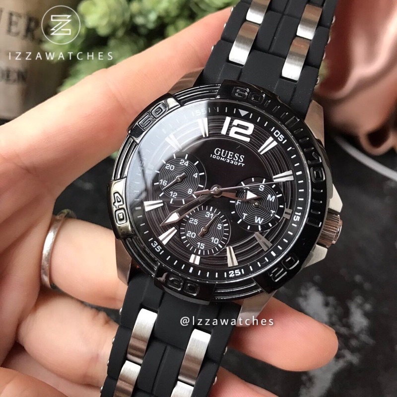 Guess W0366G1 Men Black Dial Black Silicon Strap