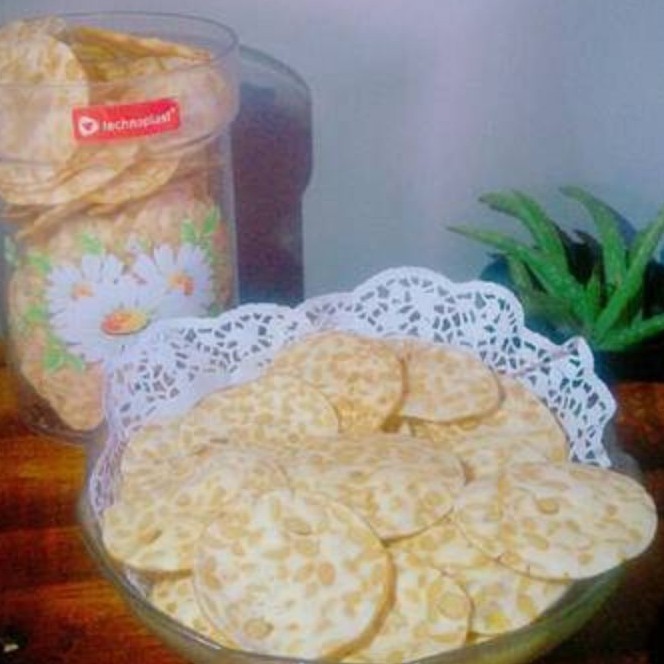 

KERIPIK TEMPE SAGU