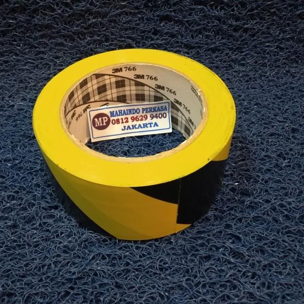 

● 3M 766 Lakban lantai / floor marking tape KUNING-HITAM 2"x 33 meter ◄