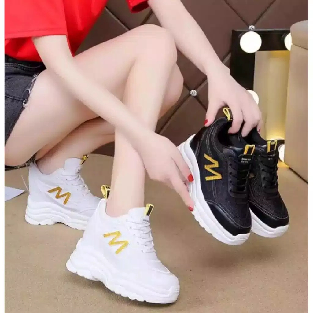 SEPATU SNEAKERS WANITA RAA 01-5