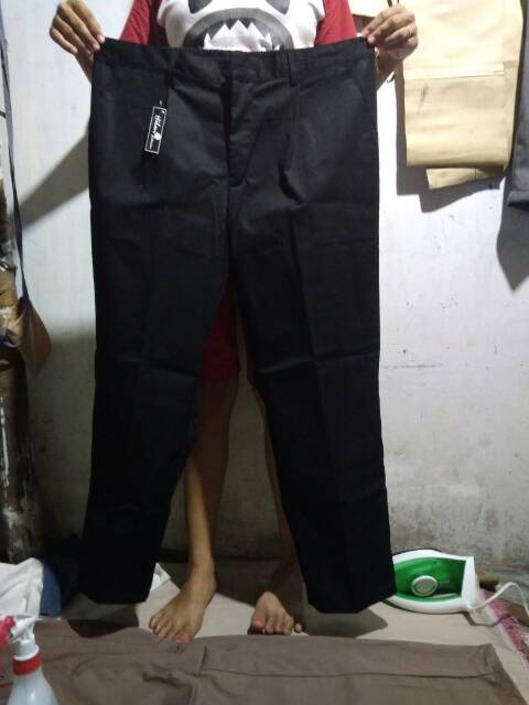 Baggy pants ukuran 4L