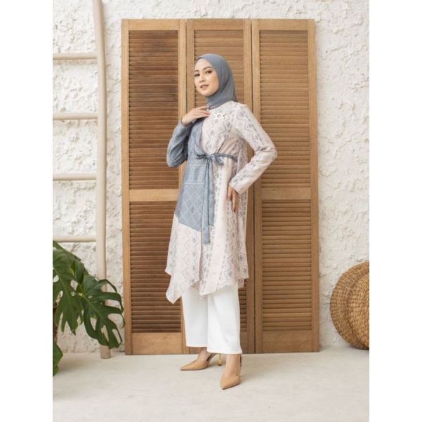 alicia tunic wearing klamby