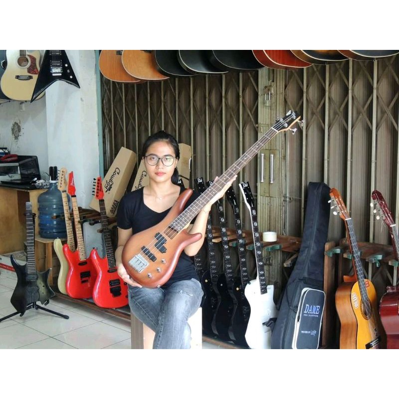 GITAR BASS ELEKTRIK CONDOR TOBACO