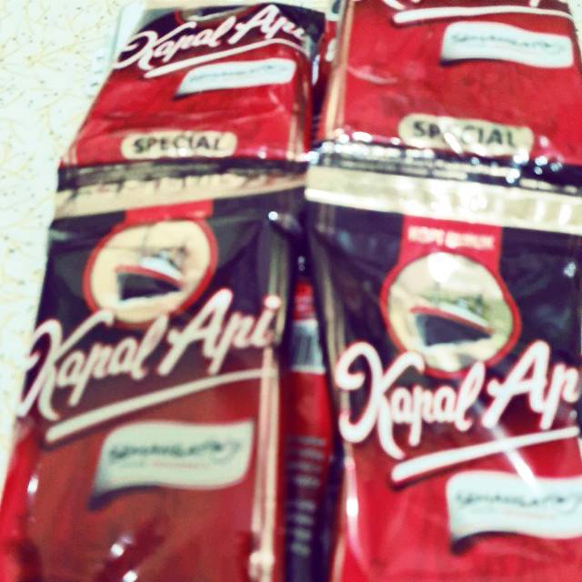 

Kopi kapal api 12pc