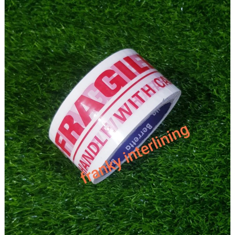 

LAKBAN FRAGILE LEBAR 5CM HARGA PER ROLL ISI 100YARD