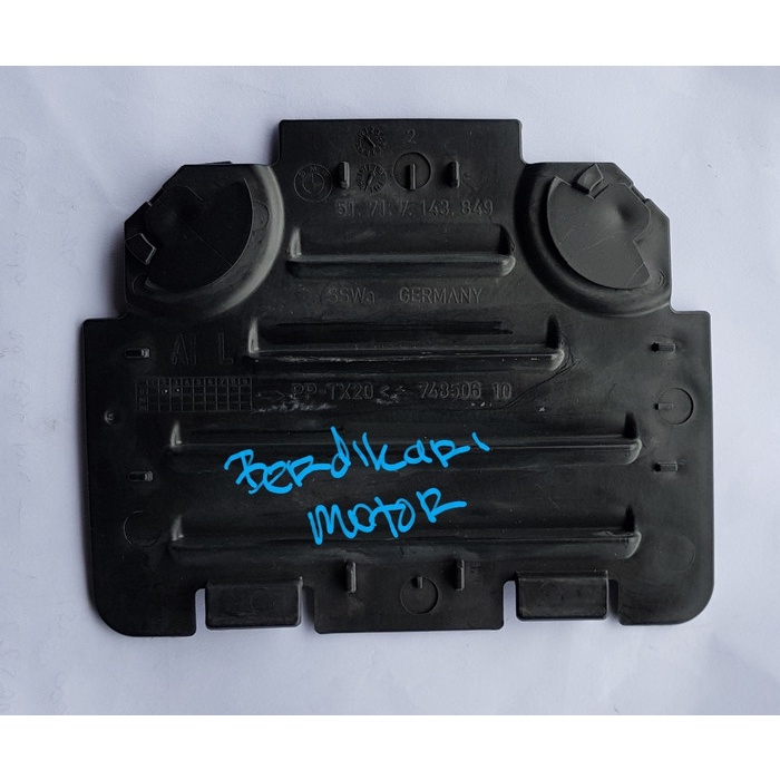cover spakboard kecil kiri bmw e90